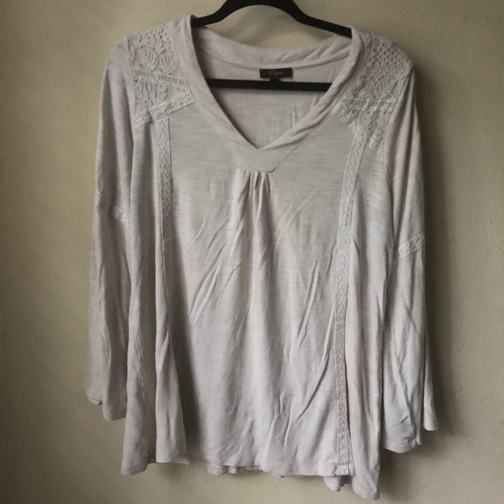 Boho top with flowy long sleeves